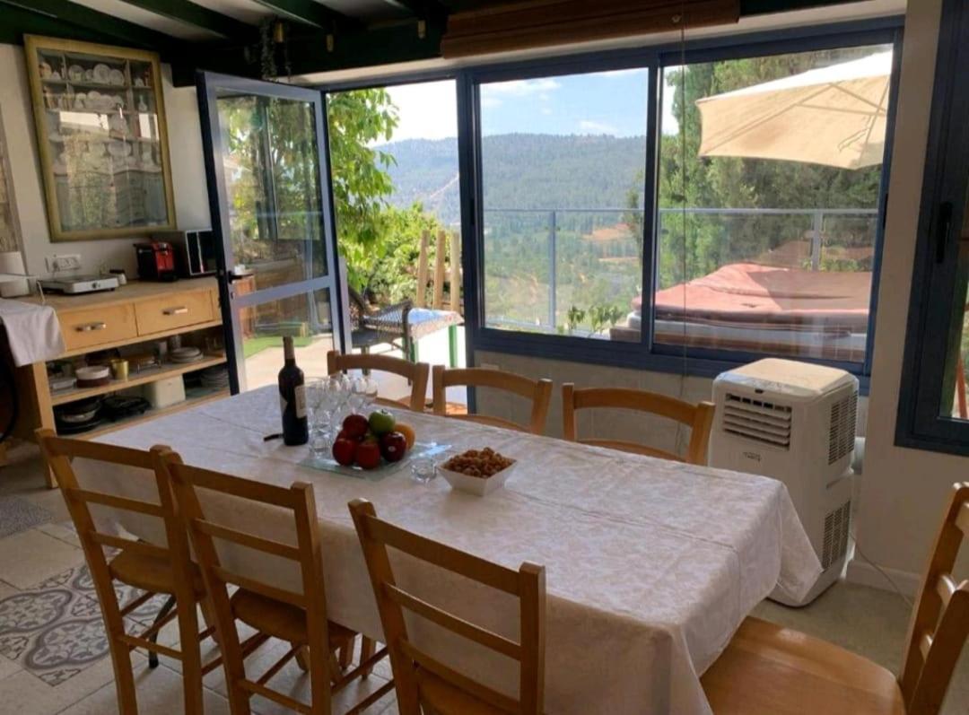 View Of The Valley Guest House Jerusalem Rom bilde